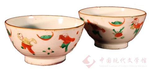 明末清初婴戏五彩瓷对碗.jpg