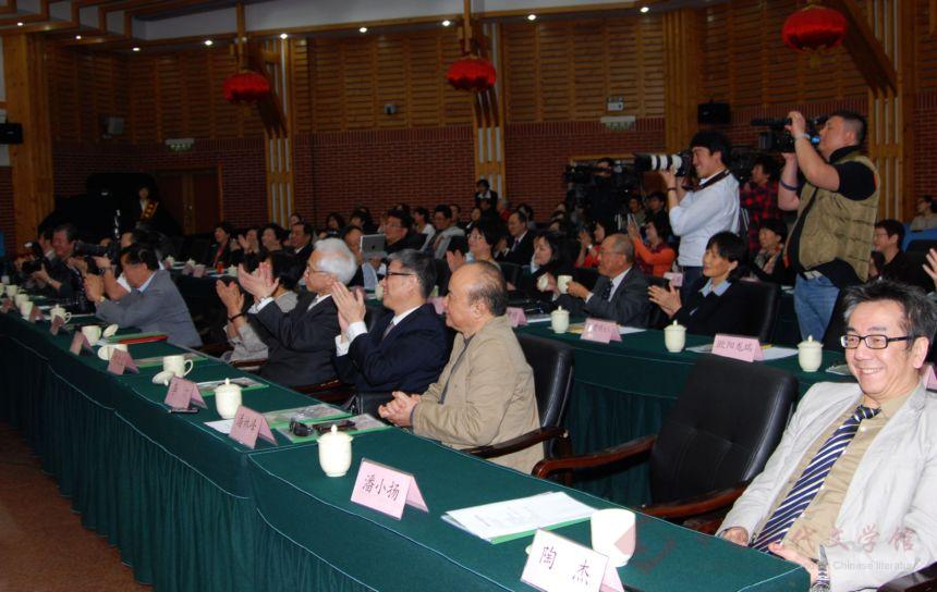 梁凤仪《我们的故事》新闻发布会现场.jpg