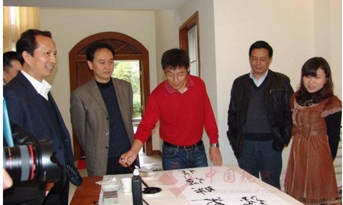 尹汉胤向赤壁市题词留赠.jpg
